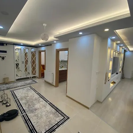 Ultra Luexs 3+1 Havalimanina 10 Dakika Apartment